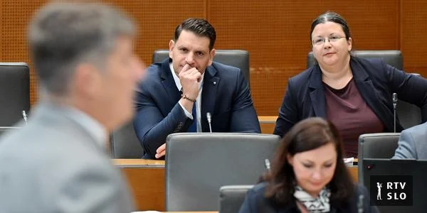 Sajović: Razrešenje je zaštita integriteta Državnog zbora. Stevanović: Funkciju obavljam u skladu sa Ustavom.