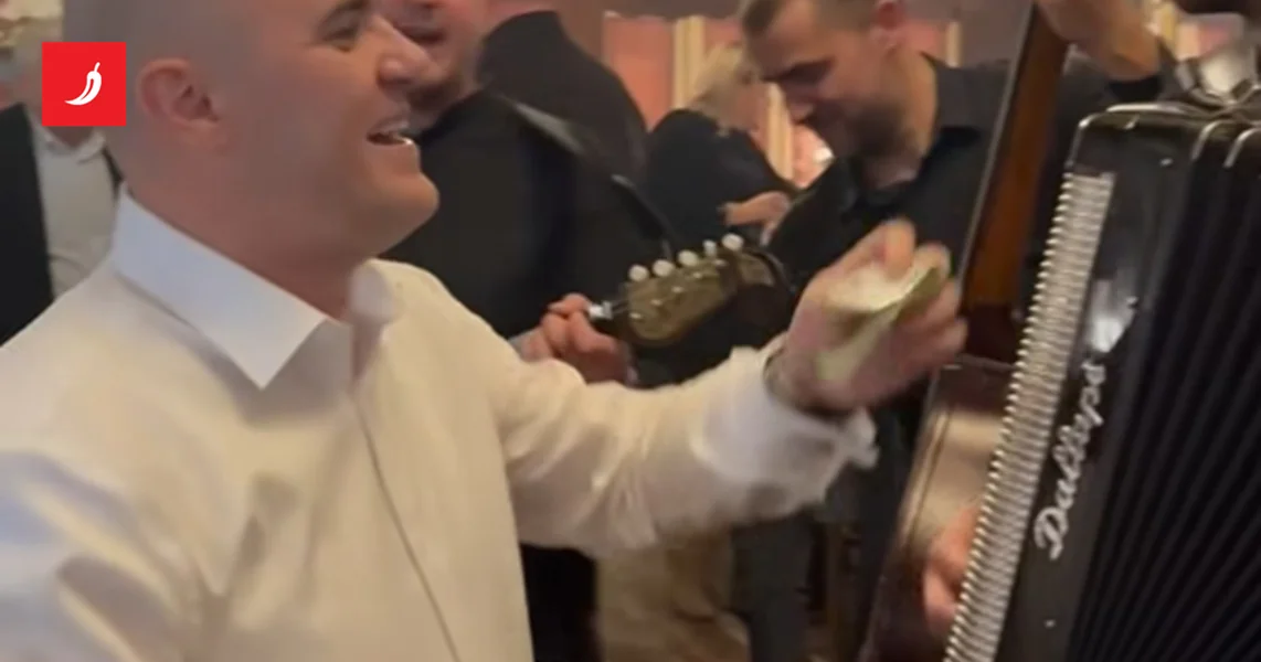 VIDEO Optuženi Dabro eurima kiti harmonikaše, sviraju mu: 'Tjeraju me do tamnice'