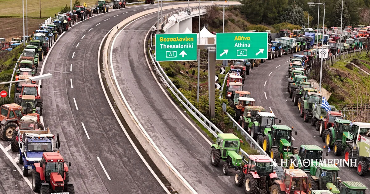 Reveillon na blokadama obavili su poljoprivrednici – U iščekivanju odluka o nastavku