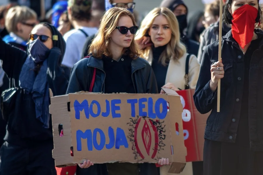 Potestnice će na subotnjem protestu u Ljubljani tražiti očuvanje već stečene pravice na abortus. Da li ćete i vi prisustvovati skupu za dostojan život?
