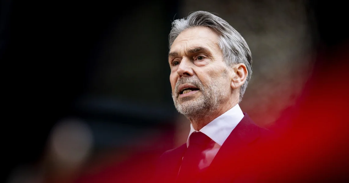 Premijer Holandije i Ilije Bolojana posete Vazduhoplovnu bazu na Câmpia Turzii