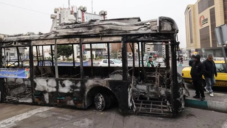 Preopterecene bolnice, lekari i svedoci opisuju tesku situaciju posle protesta u Iranu - Shqiptarja.com