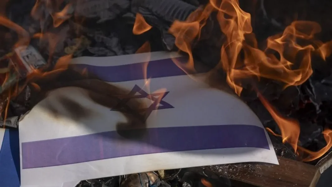 Napali su deca migrantnog porekla židovski kafić HaMakom u Lajpcigu - ORIGO