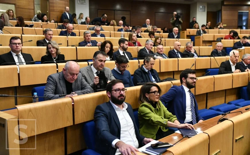 Pratite uživo | Počela sednica Parlamenta FBiH: Penzije i rekordni budžet u fokusu