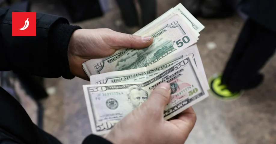 Dolar ojačao prema evru