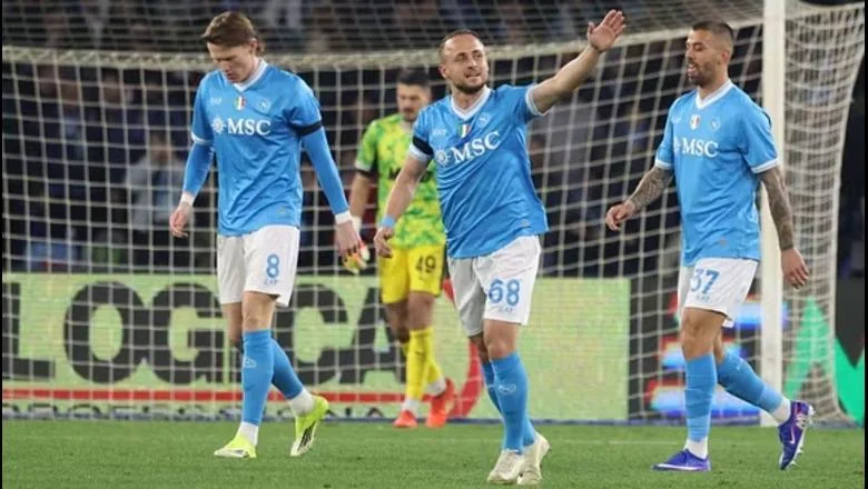 Napoli uzvraća Interu, mukotrpna pobeda protiv Sassuola! Inter časti kapitena Martinez (VIDEO)