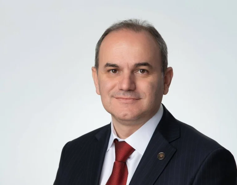 Zamenik ministar za obrazovanje Ljuzljim Aliu podneo neopozivu ostavku