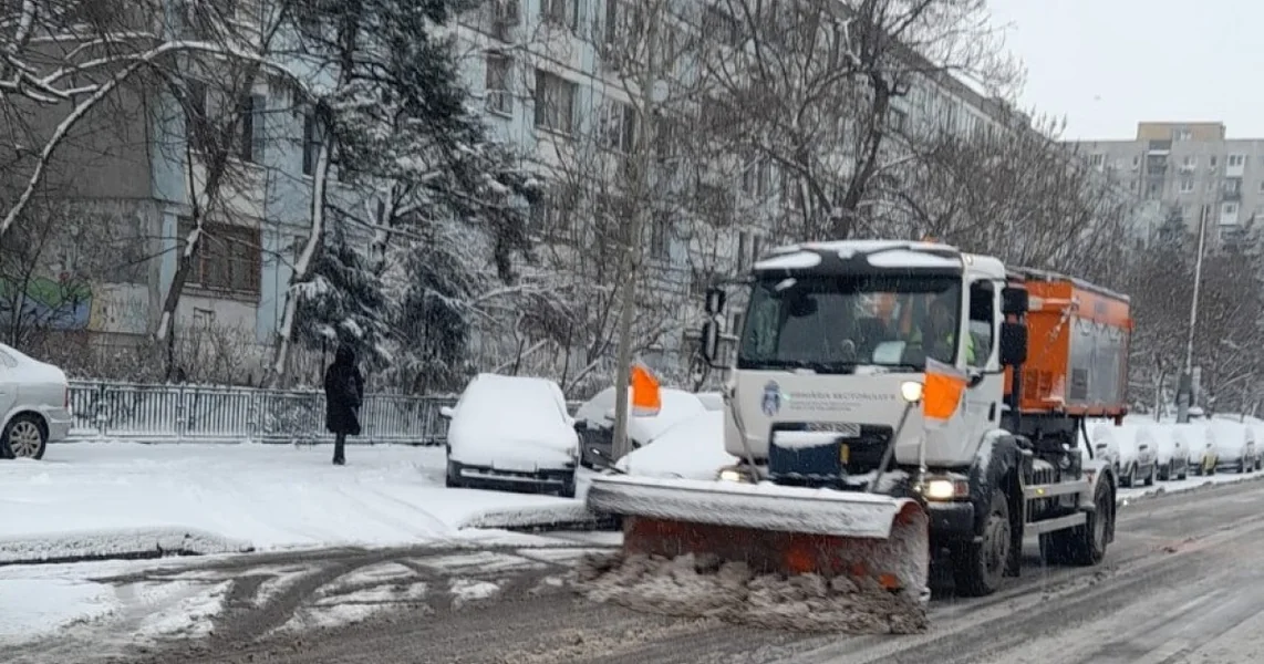 Najavljene mere Gradske uprave glavnog grada posle snežnih padavina u Bukureštu. Na aerodromima se saobraća u zimskim uslovima