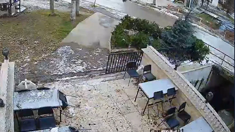 Uraganski vetar s naletima preko 120 km/h nanio ozbiljne štete u Vratsi