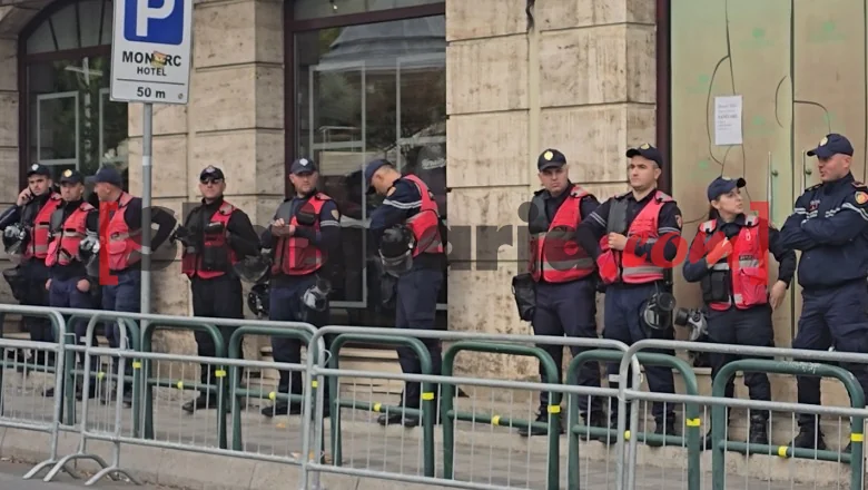 Protest protiv 'Territoriale', jaka policija na terenu (VIDEO) - Shqiptarja.com