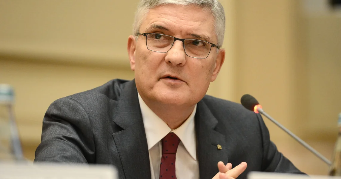 Daniel Dăianu upozorava da predčasni izbori mogu dovesti do retrogradacije Rumunije: "Igramo se vatrom"