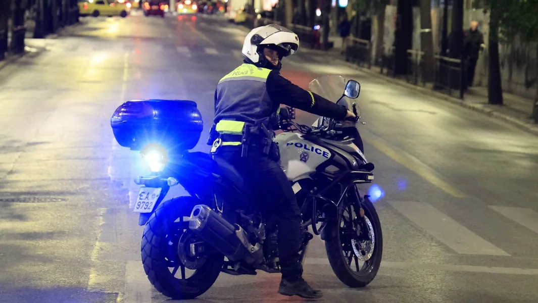 Pyrgos: U videu potera za 16-godišnjakom koji je tajno uzeo automobil od majke