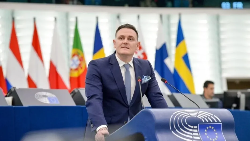 Nemački poslanik Evropskog parlamenta odbranio Mađarsku od napada levog liberala – ORIGO