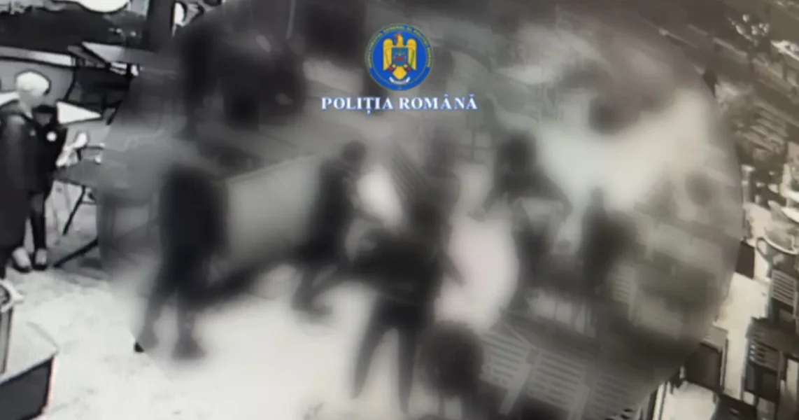 Skandal i tuča u tržnom centru u Pitesti. 11 mladih zadržano posle nasilnog sukoba