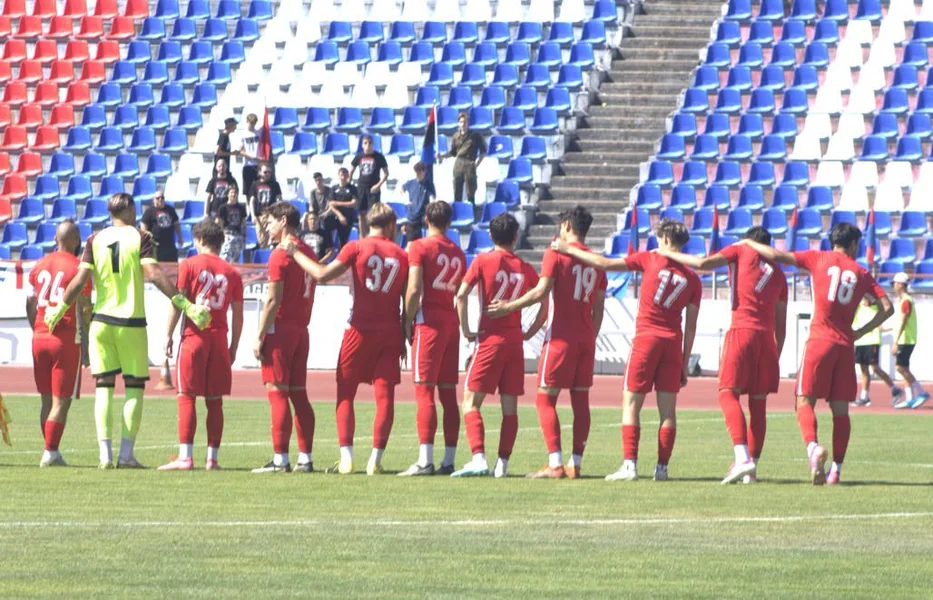 Stigla je prva lasta: advokat Mészáros Lőrinca prodao je egerski fudbalski klub.