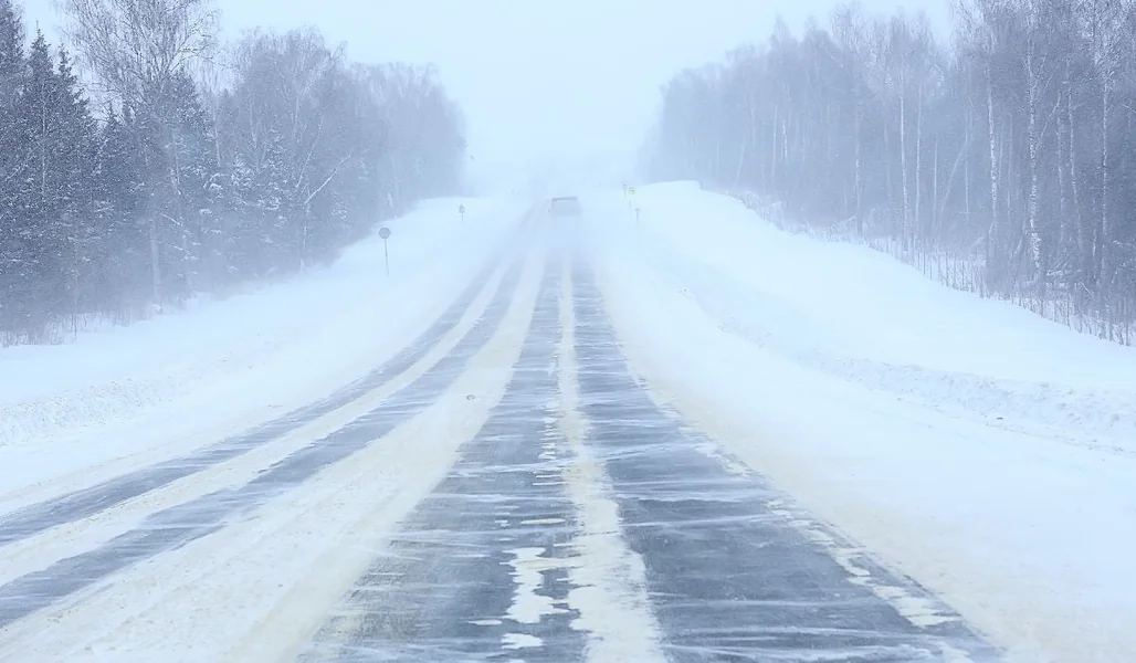 Upozorenje IGSU rumunima koji crecu na put usred snezne oluje: Proverite grejanje vozila
