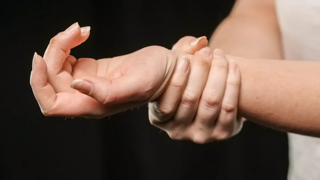 Mnogo ljudi pripisuje starenju, ali ovaj jutarnji simptom može biti znak ozbiljne bolesti