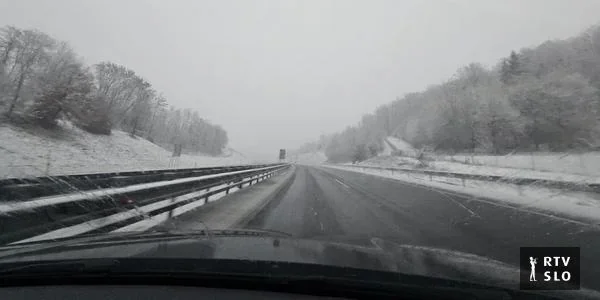 Ponekod po državi već pada sneg, bura na Primorju ometa saobraćaj