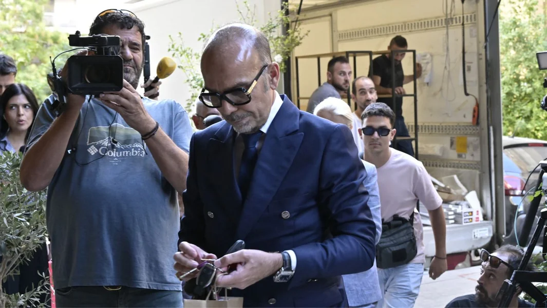 Giorgos Mazonakis: Hipnoterapeut na ispitnom saslušanju – nove informacije u svetlu o doktoru Karneadou - Documento
