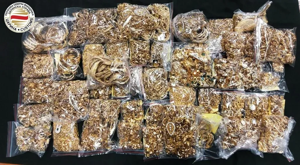 Zlatar iz Tetova vratio se iz Turske sa 600 grama zlata u jastučetu za spavanje