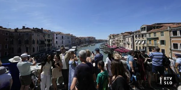 Venecija razmišlja o (osećajnom) povećanju ulaznine za dnevne posetioce