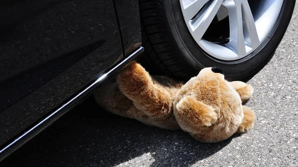 Automobil je udario dete ispred škole u Sofiji