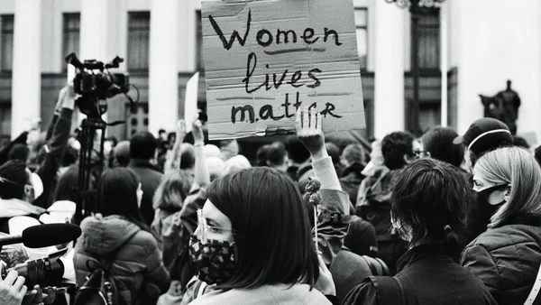 Knjiga: Ženski glasovi sveta