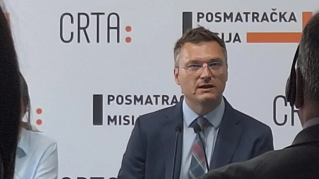Incidenti i van glasačkih mesta na izborima u Srbiji
