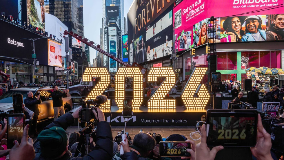 Kristalna lopta na Tajms Skveru u Njujorku će dati početak proslave 250. godišnjice SAD (VIDEO)