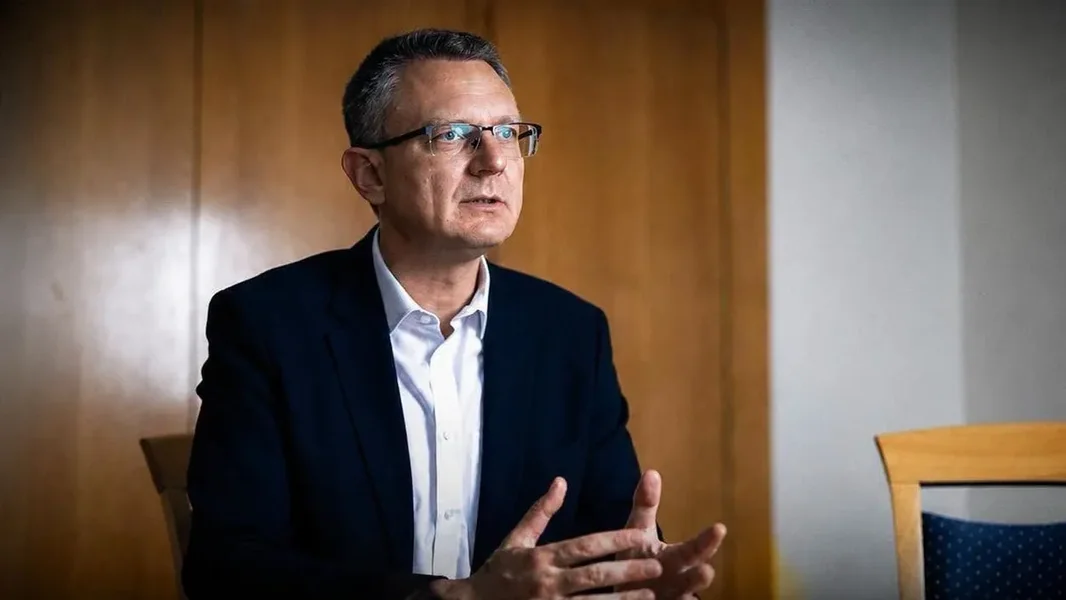 Rétvári Bence: Porez na imovinu biće na vlasnike mađarskih malih i srednjih preduzeća - ORIGO