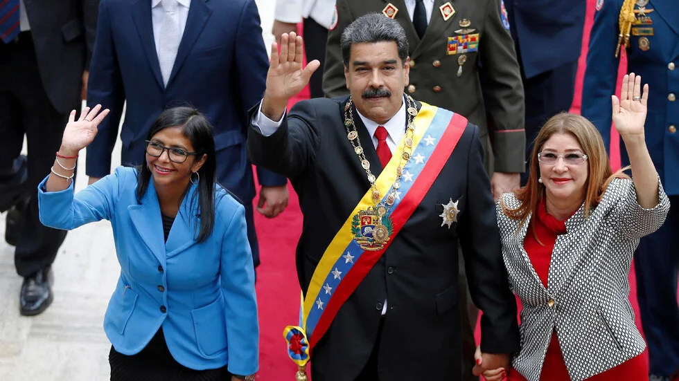 Venezuela: Nicolas Maduro i njegova supruga ranjeni tokom napada SAD-a, 100 ljudi poginulo