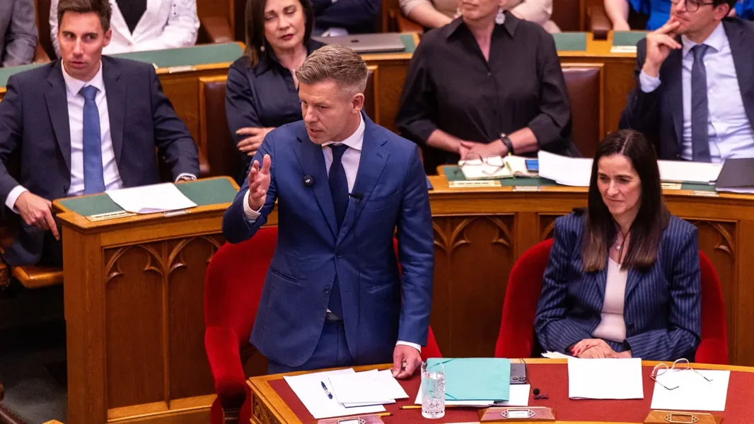 „Izmešane priče” – po mišljenju Fidesza Magyar Péter je započeo opasnu igru sa bezbednošću naše zemlje time što rešava slučaj Kárpáti Nyolcak - ORIGO