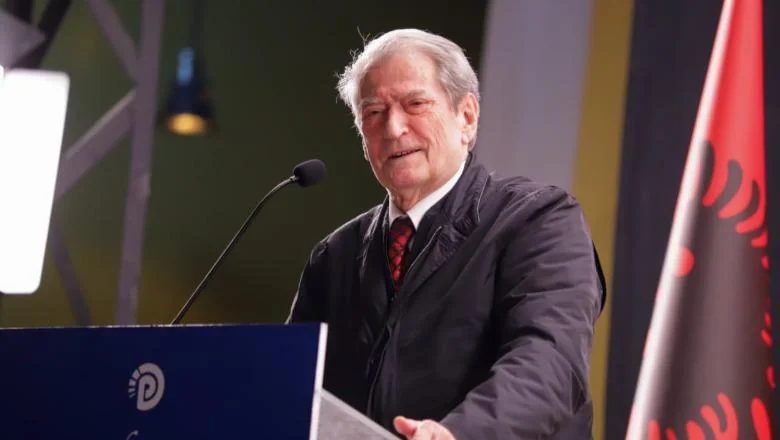 Jakin Marena: Berisha gubi teren prema Salianjiju, 'Foltore' kroz sela - Shqiptarja.com