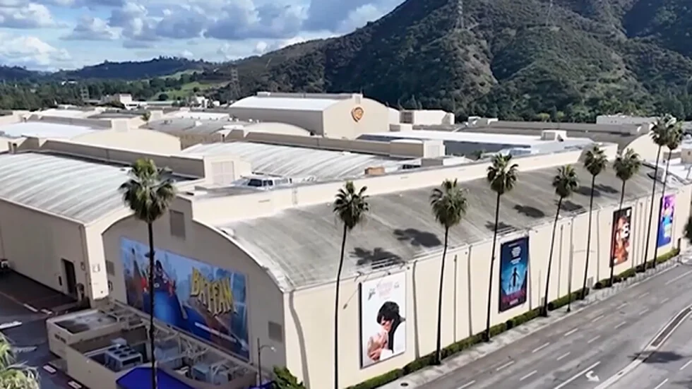Za 110 milijardi dolara: Paramount postigao sporazum za pridobijanje Warner Bros.