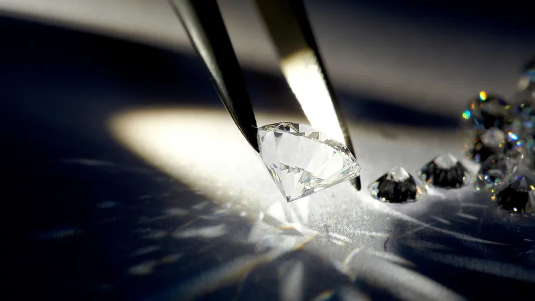 Ne kupuju dijamante, opada ekonomija svetske najveće dijamantne sile - ORIGO