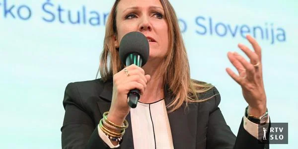 Nije dovoljno reći da pravimo dobre programe. Ljudima moramo pokazati kako radimo.