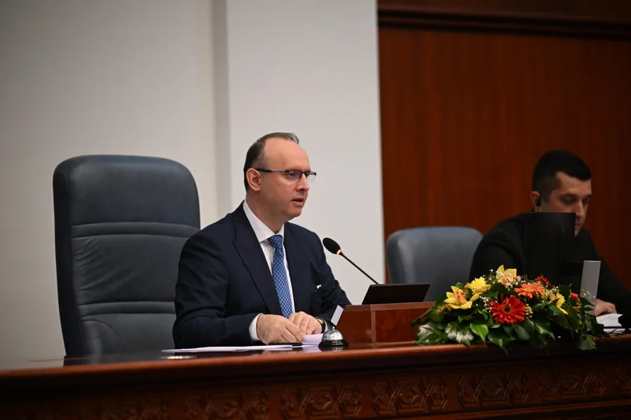 Gaši: Dijalog sa poslaničkim grupama se nastavlja za deblokadu zakona uz Badentrovom većinom, za Izborni zakonik partije prvo da se usaglase unutar sebe - Nova Makedonija
