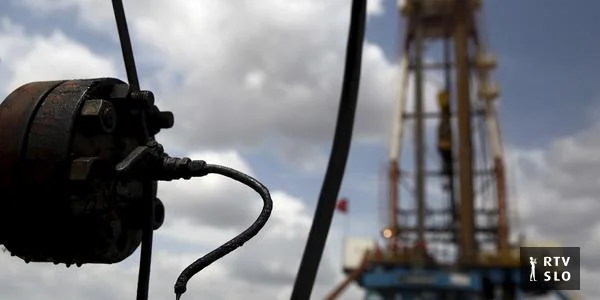 Trump: SAD će od Venezuele dobiti naftu za dve milijarde dolara