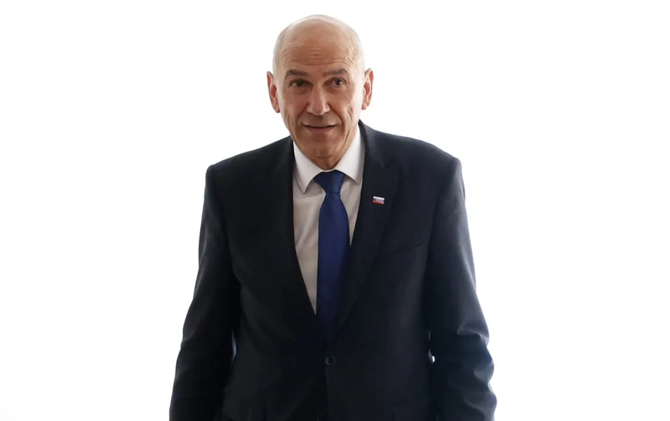 Zašto Janez Janša procenjuje vrednost čoveka po poreklu? Njegove izjave je ostro osudio Savez albanskih udruženja.