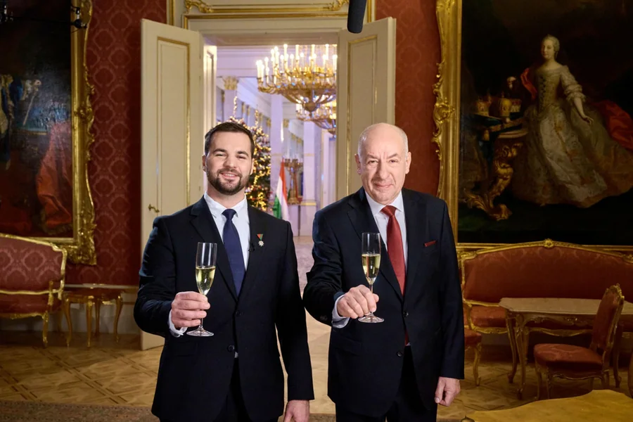 Sulyok Tamás ft. Kapu Tibor: Blagoslov, mir, Coelho i sunce koje jednako sija na sve nas