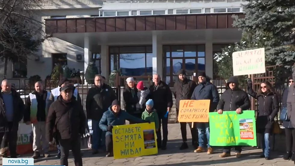 Protest protiv fotovoltačkog parka kraj Suhindola