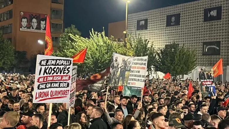 Kosovo / Ne u moje ime, građani ponovo protestuju u podršci bivšim vođama UČK-a! Drže i minut ćutnje za 3-godišnjicu napada na Banjskoj