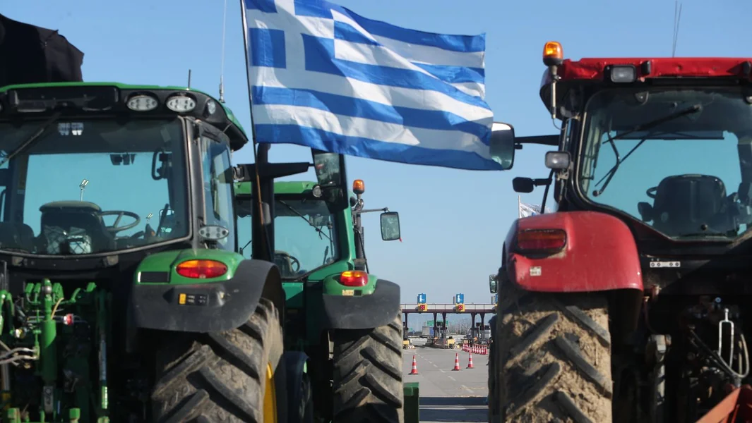 Seljaci razbijaju izolaciju - Documento