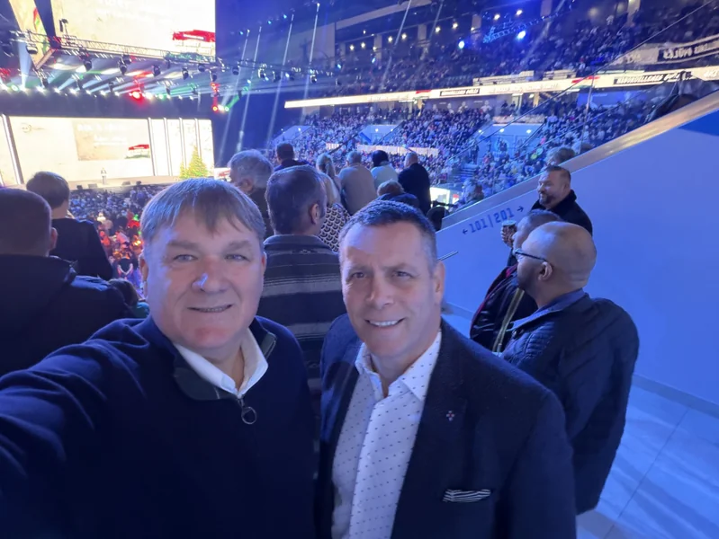 Skupština opštine Vecsés odobrila završnu nagradu od 12 miliona forinti za gradonačelnika Szlahó Csabu iz Fidesza