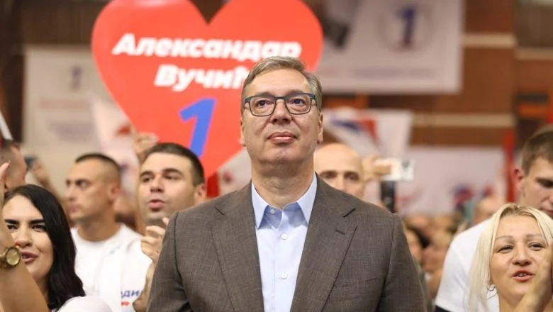 Rekordan odziv na izborima u Srbiji, Vučić priznaje poraz posle 12 godina na vlasti: Pobedili studenti! Albanci u trci za treći mandat
