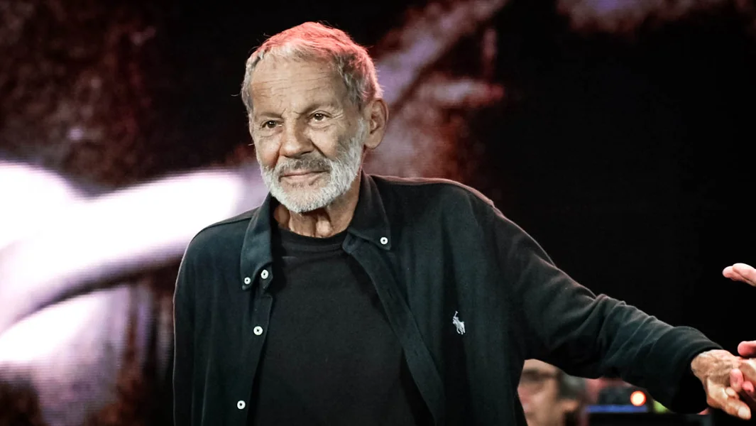 Stavros Xarchakos: Uklonite to - "Nisam odobrio političkoj stranci upotrebu moje muzike" - Documento