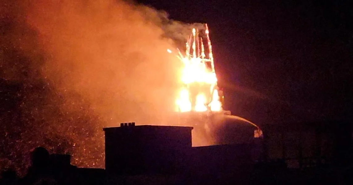 FOTO Vatra progutala povijesnu crkvu u Amsterdamu