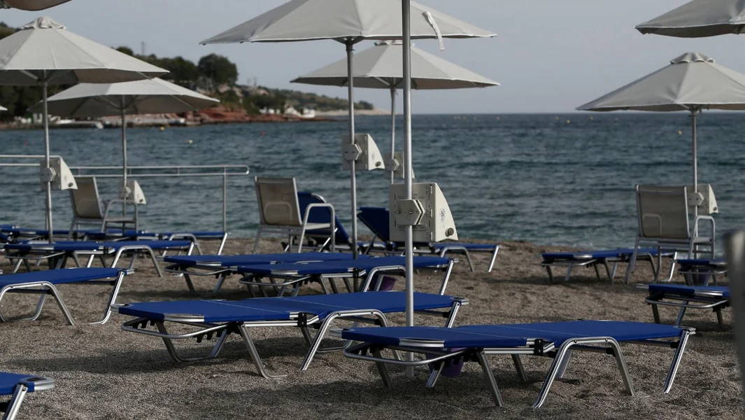 Vouliagmeni: Slučaj i 21-godišnjakinja koja je učestvovala u tuči koja je koštala života 82-godišnjaku - Documento