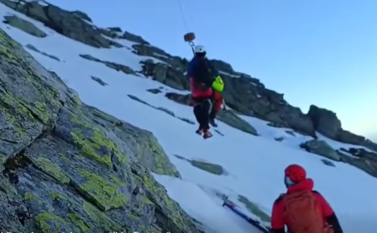 22 ljudi su spašeni sa planina na Božić: 7 od njih su prevezeni u bolnicu