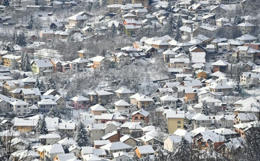 BH Meteo | Izlazimo iz minusa: Dolazi iznadprosječno toplo vrijeme, dnevne temperature i do 15°C